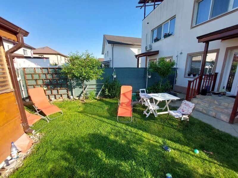 Bragadiru, casa 4 camere cu 4 bai si incalzire in pardoseala.