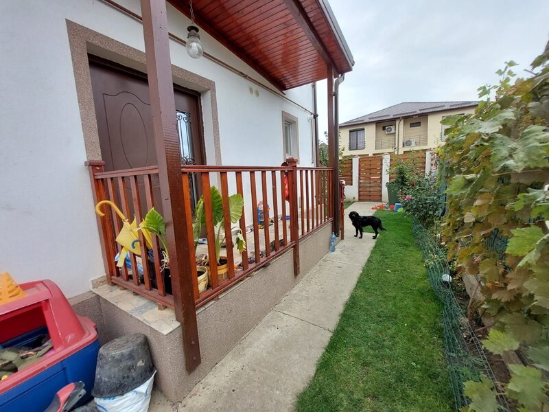 Bragadiru, casa 4 camere cu 4 bai si incalzire in pardoseala.