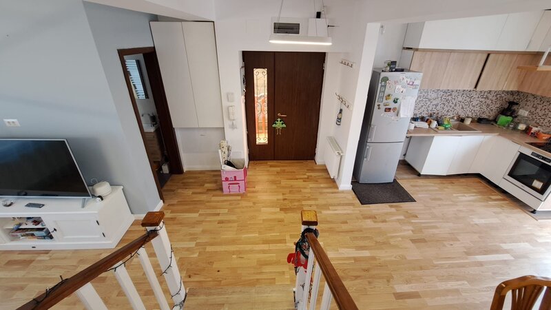 Bragadiru, casa 4 camere cu 4 bai si incalzire in pardoseala.