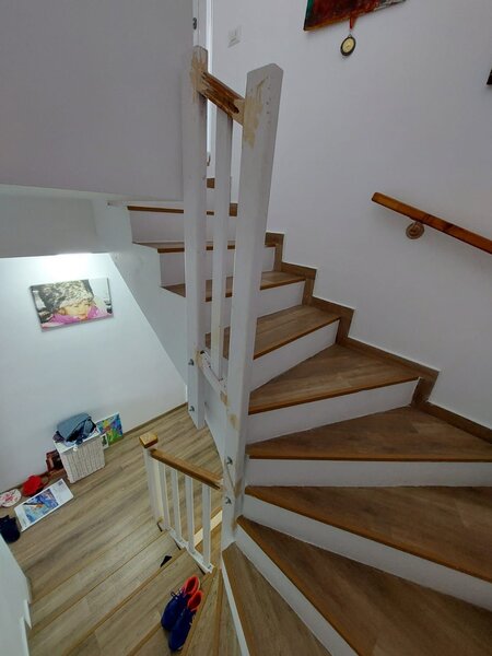 Bragadiru, casa 4 camere cu 4 bai si incalzire in pardoseala.